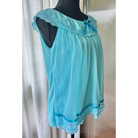 Vintage 1970s sleepwear top, turquoise negligee, sleeveless babydoll - Picture 6 of 10